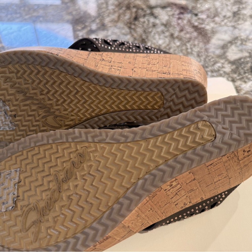 SKECHERS Beverlee jewel studded wedge sandals size 7. Luxe foam cork heel. - Picture 6 of 6
